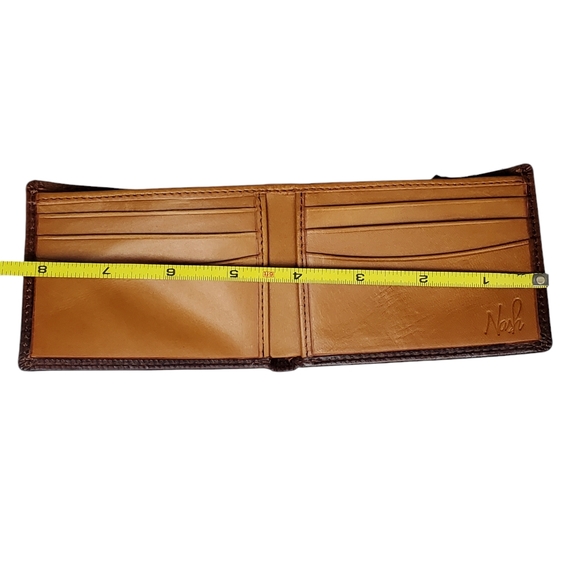 NWT Patricia Nash textured leather slim bifold wallet chestnut classic designer - Picture 6 of 8